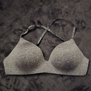 Victoria's Secret Tshirt Bra - Lightly Lined, Wireless 38C